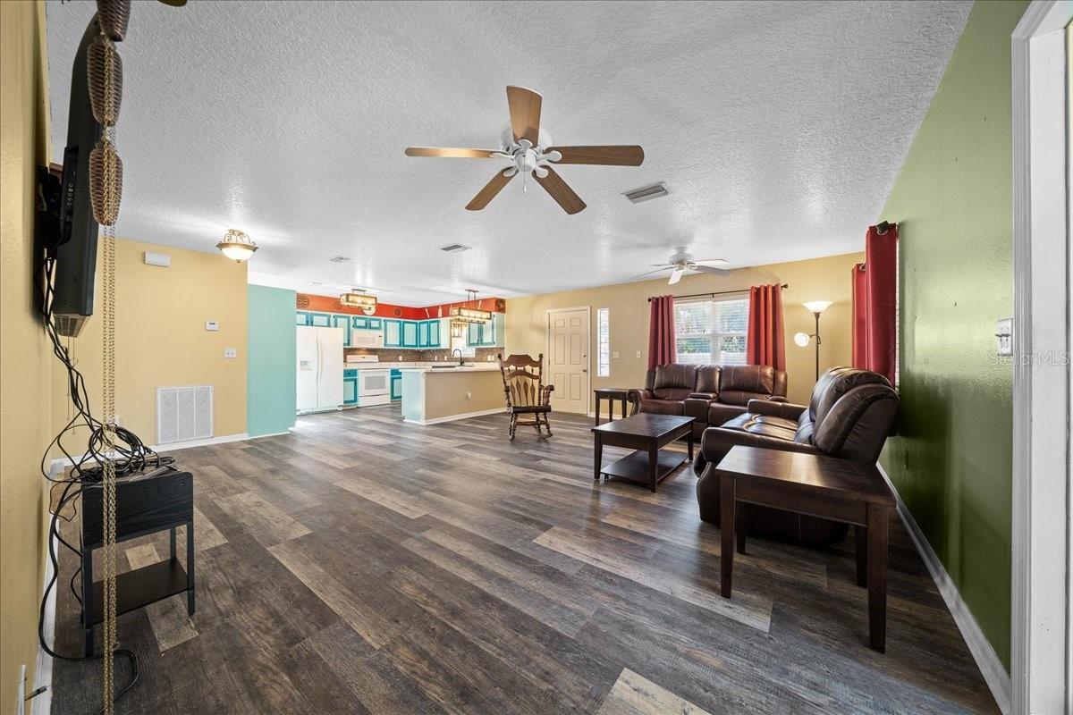 Image 5 of 39 For 12575 Foss Groves Path