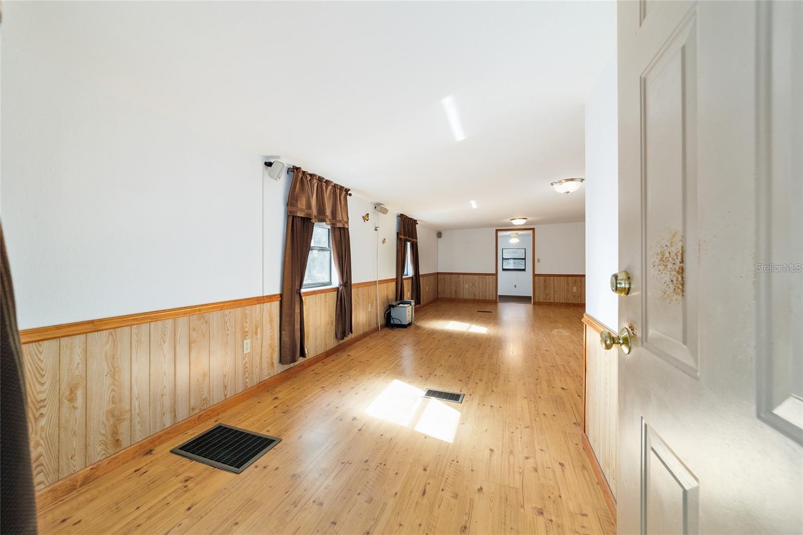 Image 13 of 76 For 13168 19th Lane