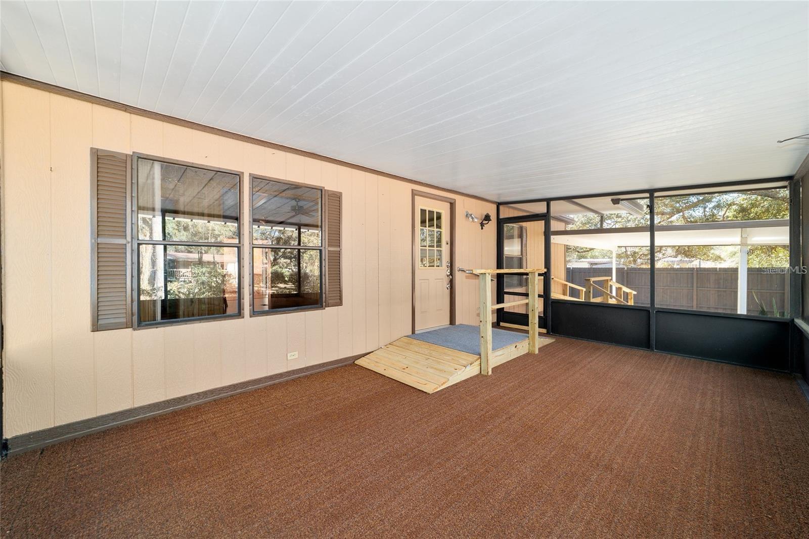 Image 18 of 76 For 13168 19th Lane