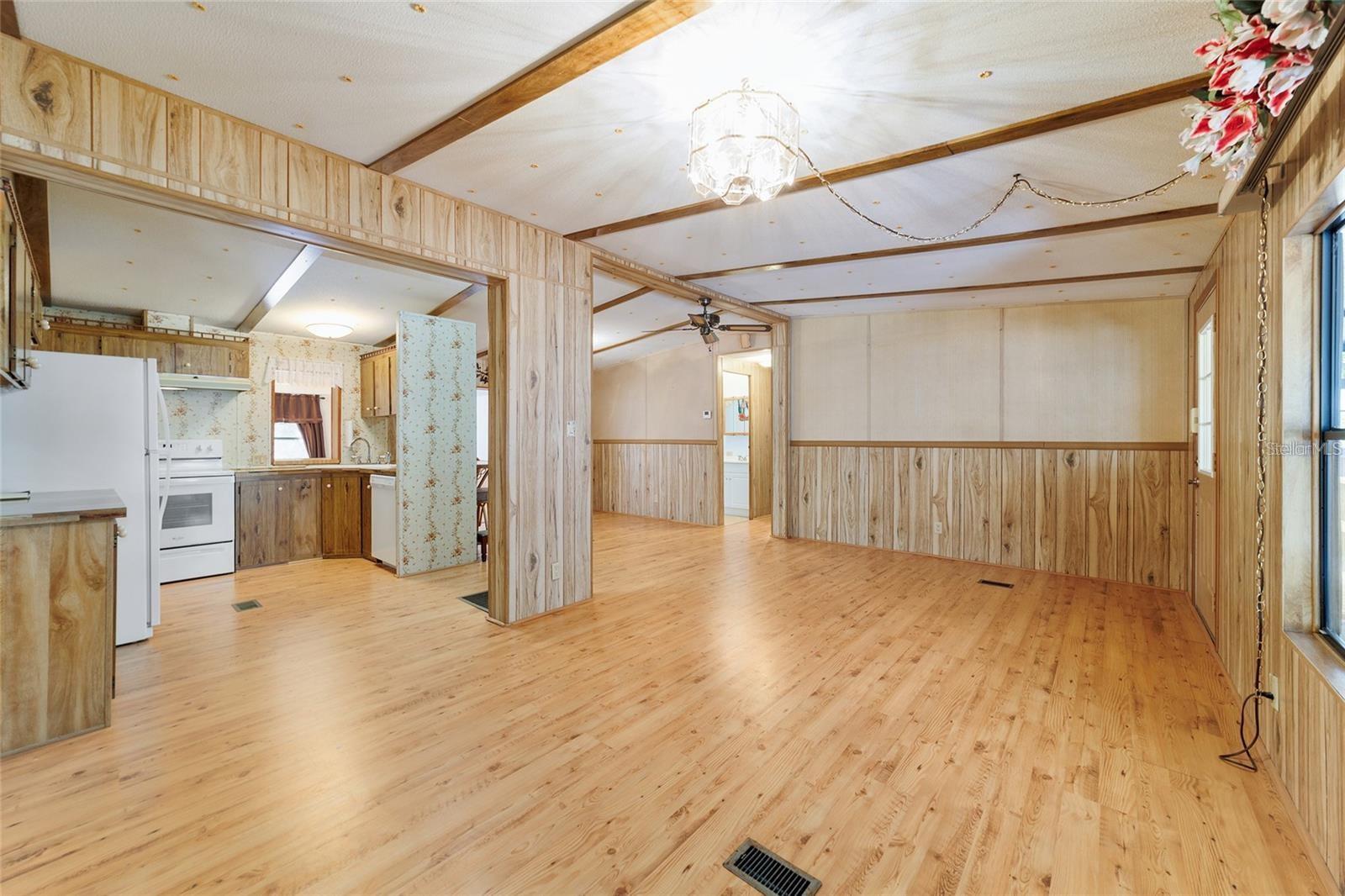 Image 23 of 76 For 13168 19th Lane