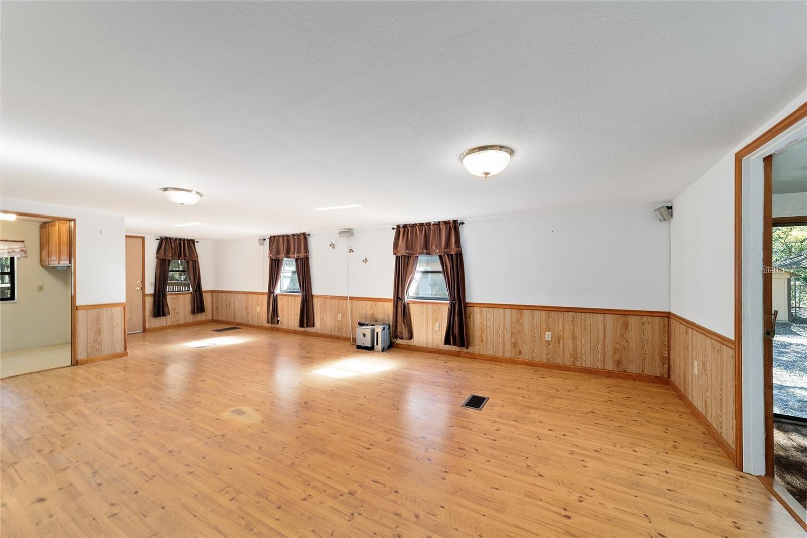 Image 39 of 76 For 13168 19th Lane