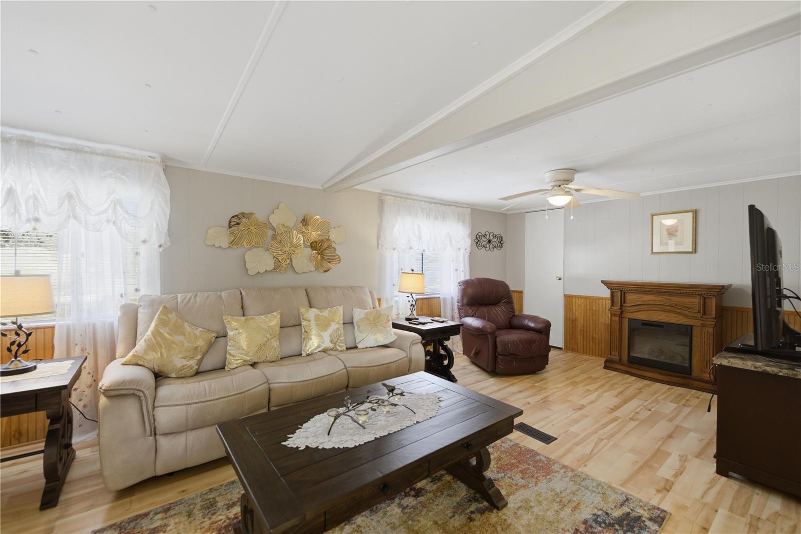 Image 11 of 33 For 9820 170th Lane