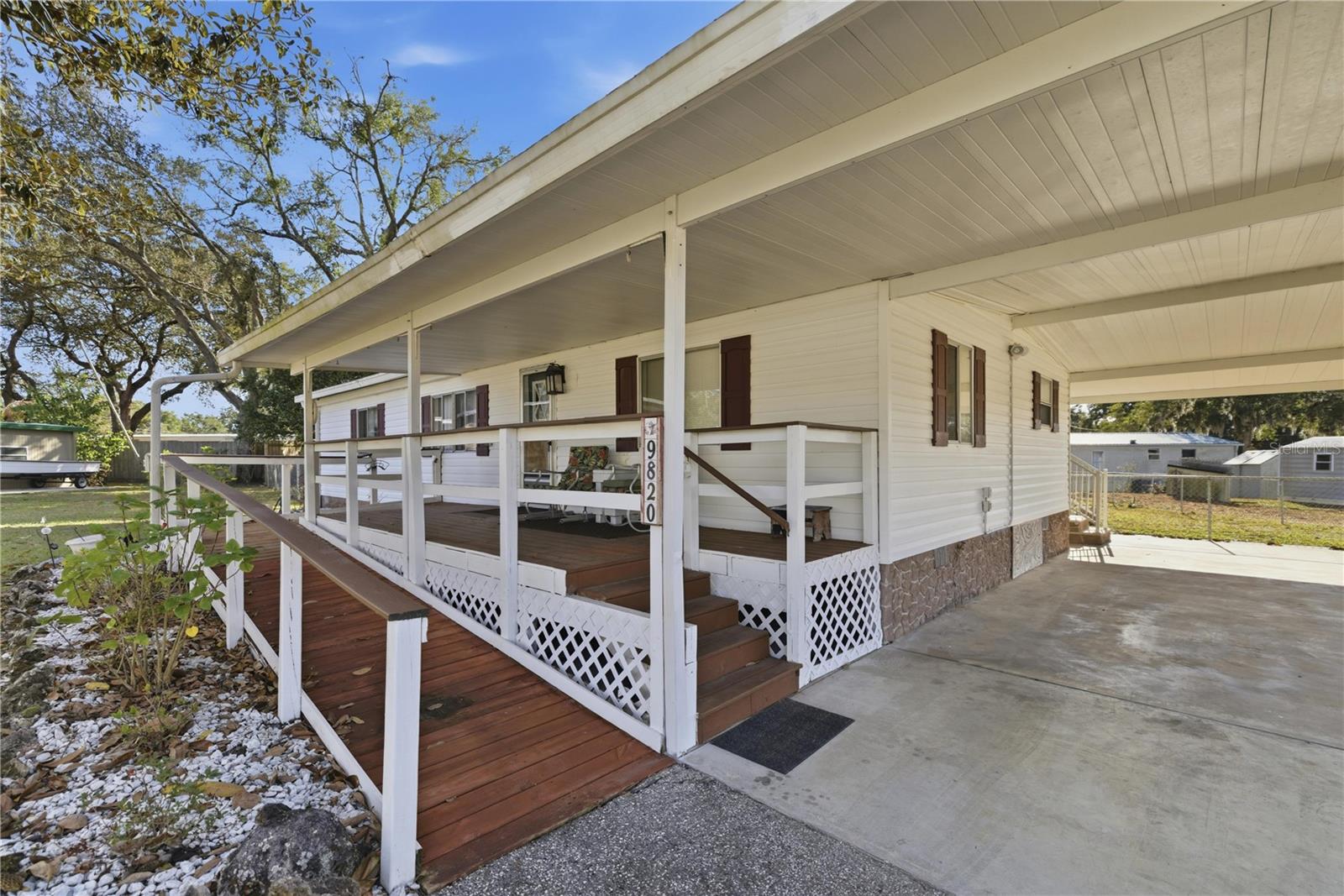 Image 4 of 33 For 9820 170th Lane