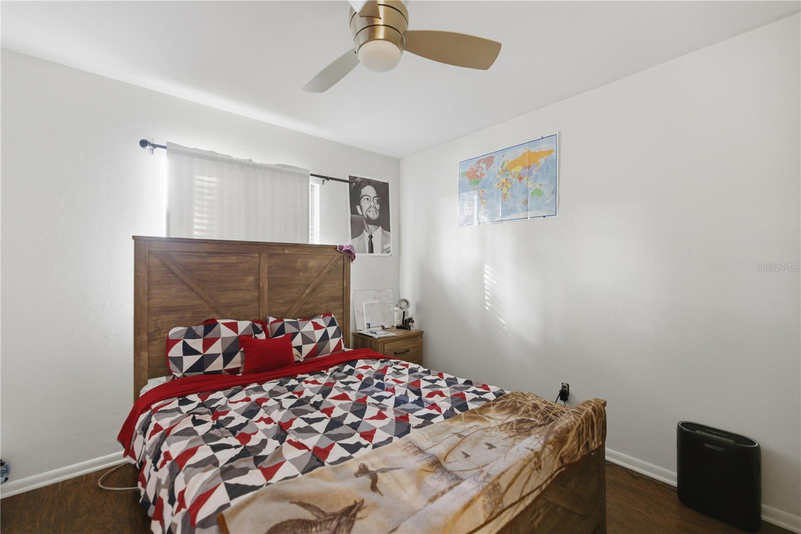 Image 21 of 26 For 1939 73rd Terrace