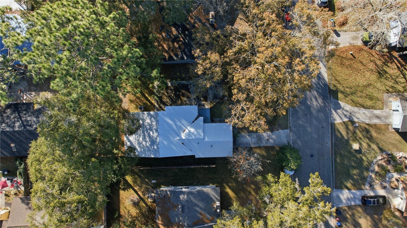 Image 4 of 26 For 1939 73rd Terrace