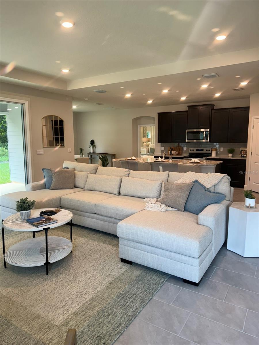 Image 5 of 24 For 6045 46th Drive