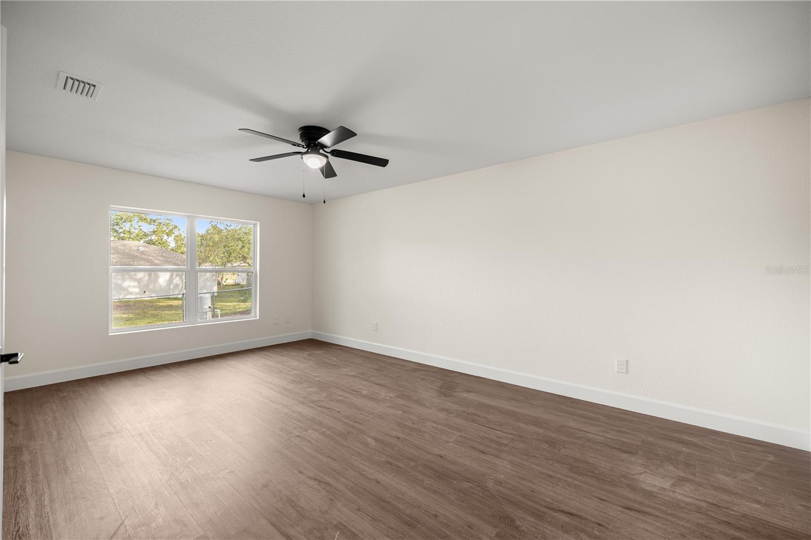 Image 17 of 32 For 8931 156th Street