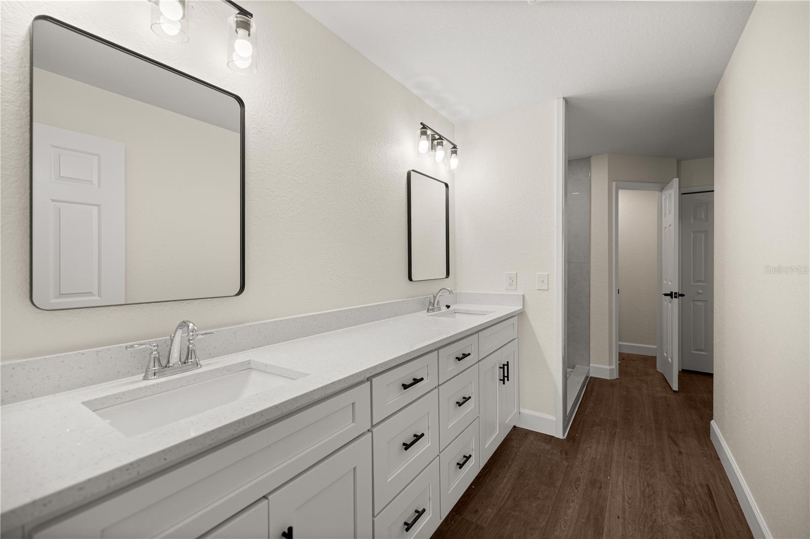 Image 20 of 32 For 8931 156th Street