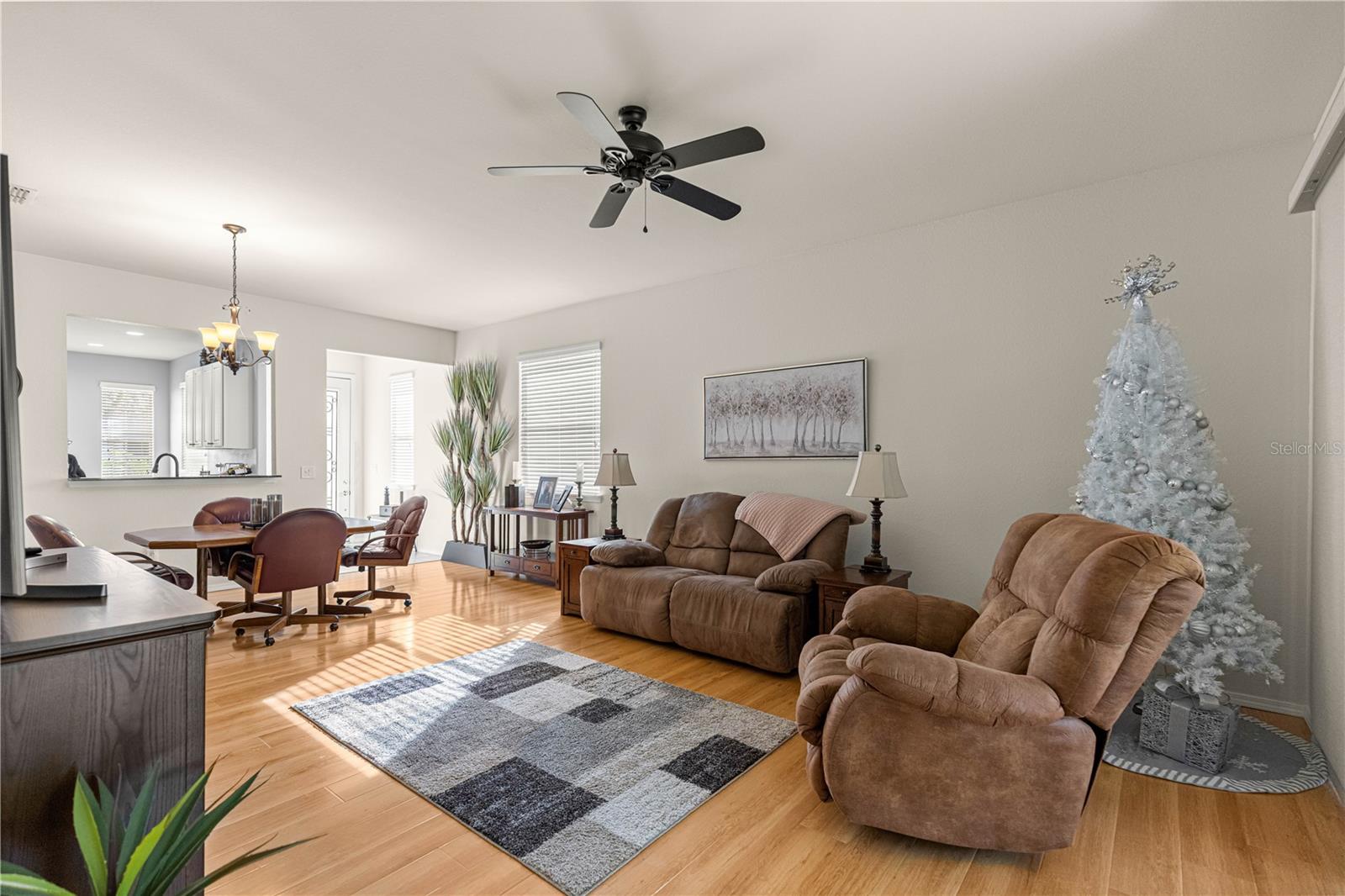 Image 12 of 34 For 7202 93rd Avenue