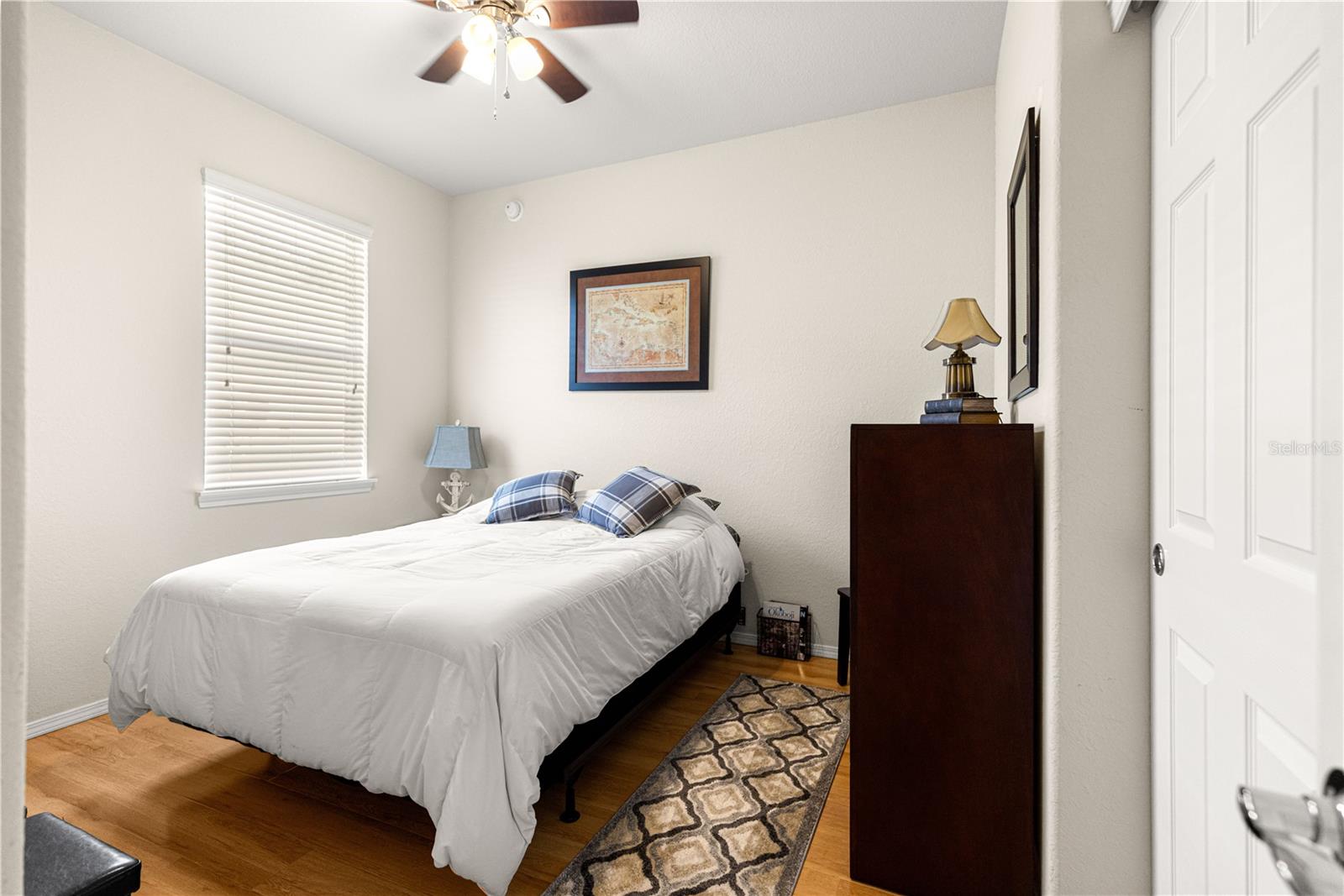 Image 28 of 34 For 7202 93rd Avenue