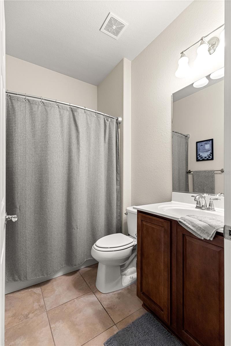 Image 30 of 34 For 7202 93rd Avenue