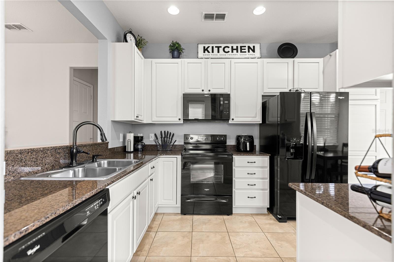 Image 7 of 34 For 7202 93rd Avenue