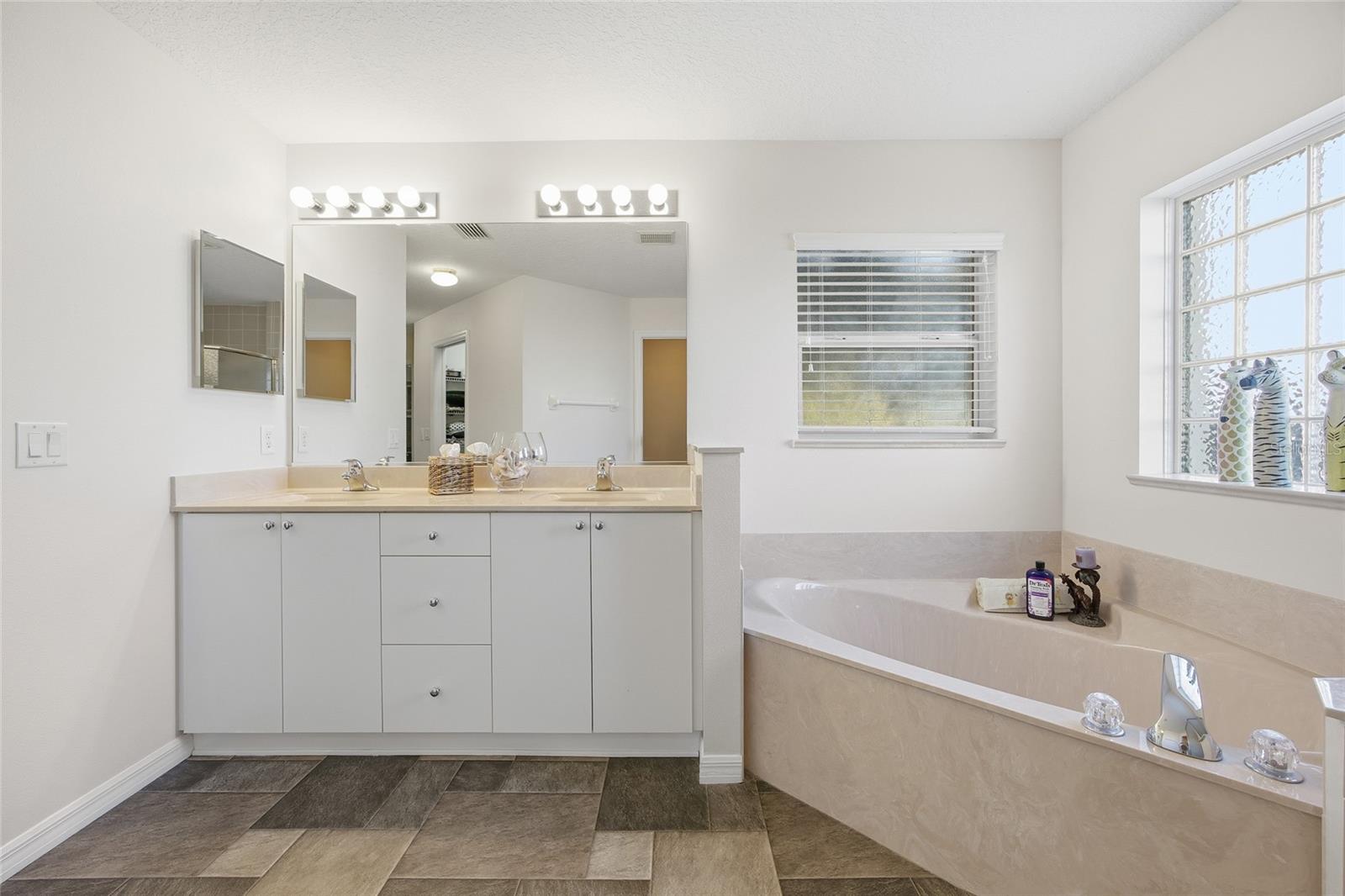 Image 32 of 50 For 4626 15th Street