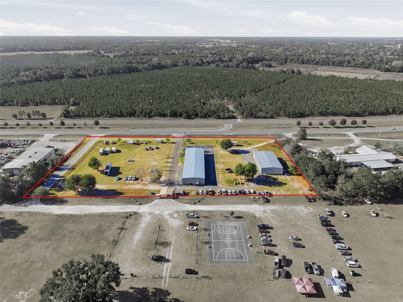 Image 3 of 62 For 20761 Highway 27