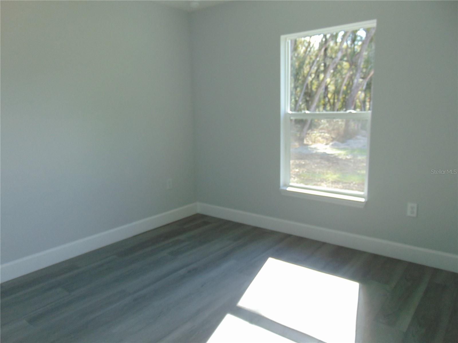 Image 12 of 13 For 13558 114th Lane