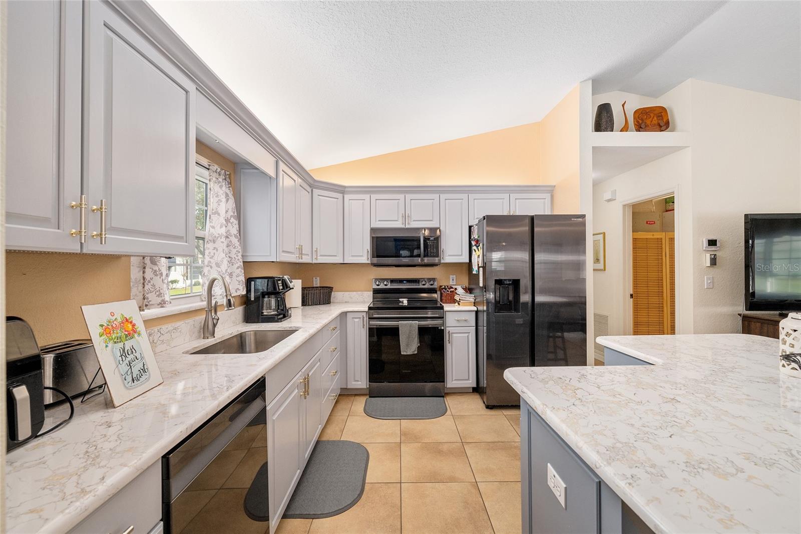 Image 15 of 67 For 8516 137th Loop