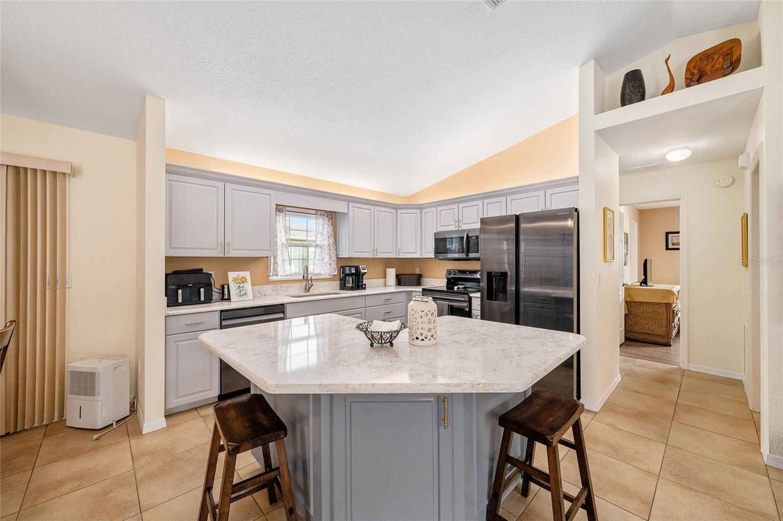 Image 16 of 67 For 8516 137th Loop