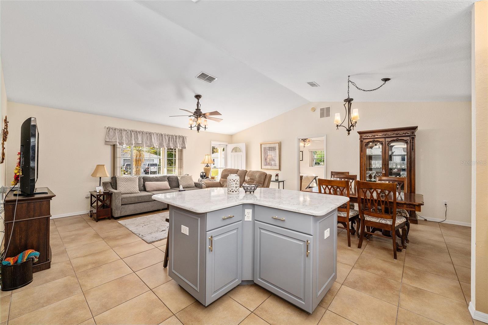 Image 20 of 67 For 8516 137th Loop