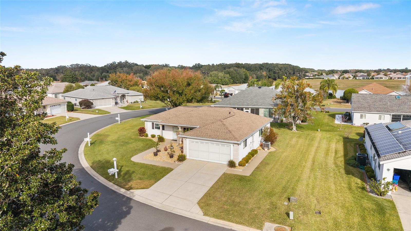 Image 36 of 67 For 8516 137th Loop