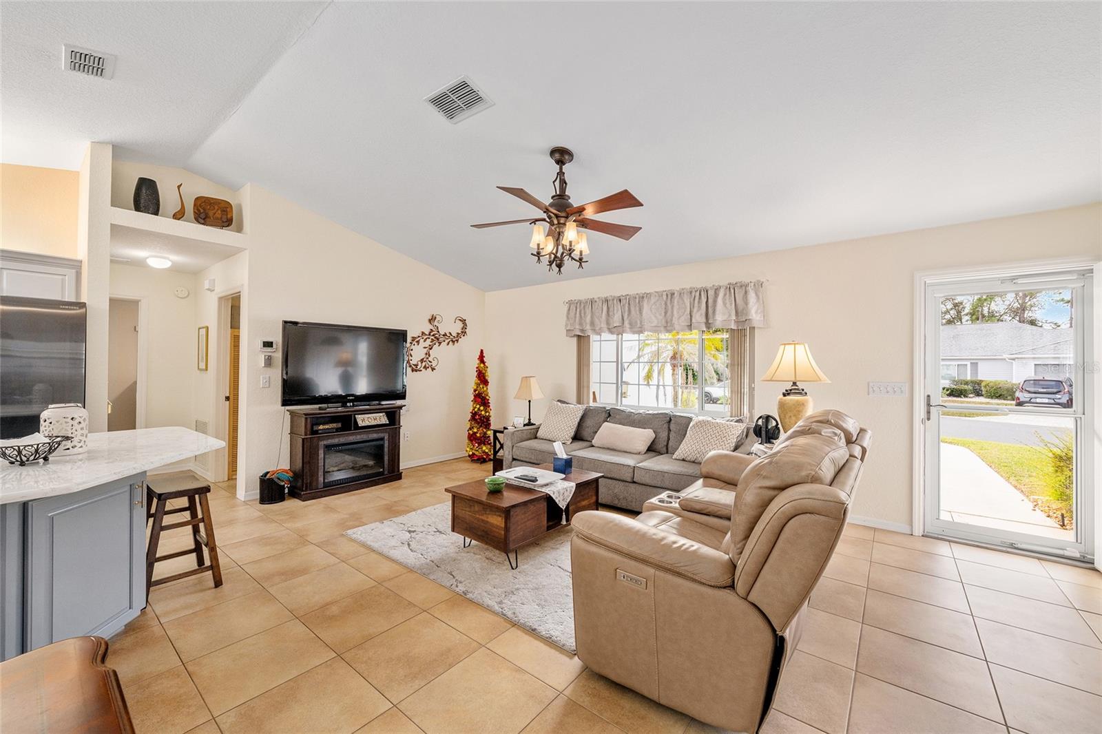 Image 9 of 67 For 8516 137th Loop