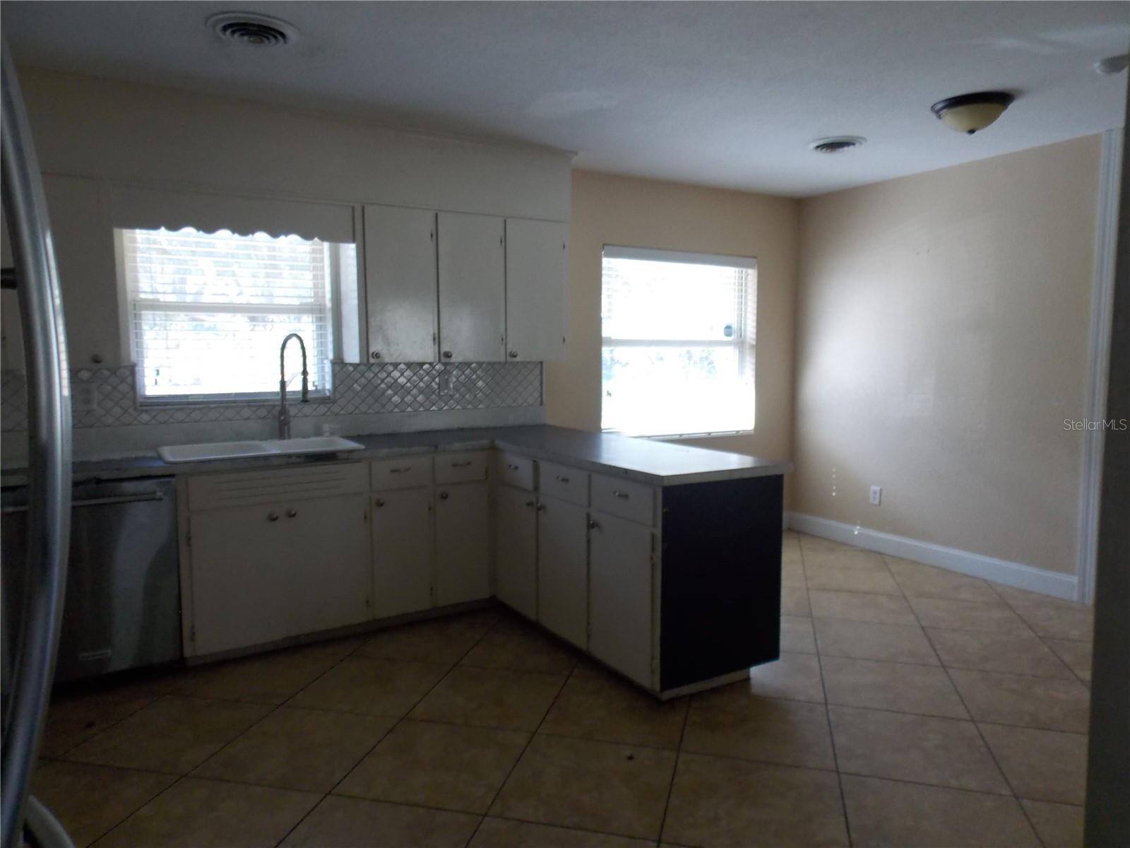 Image 7 of 19 For 1827 7th Avenue