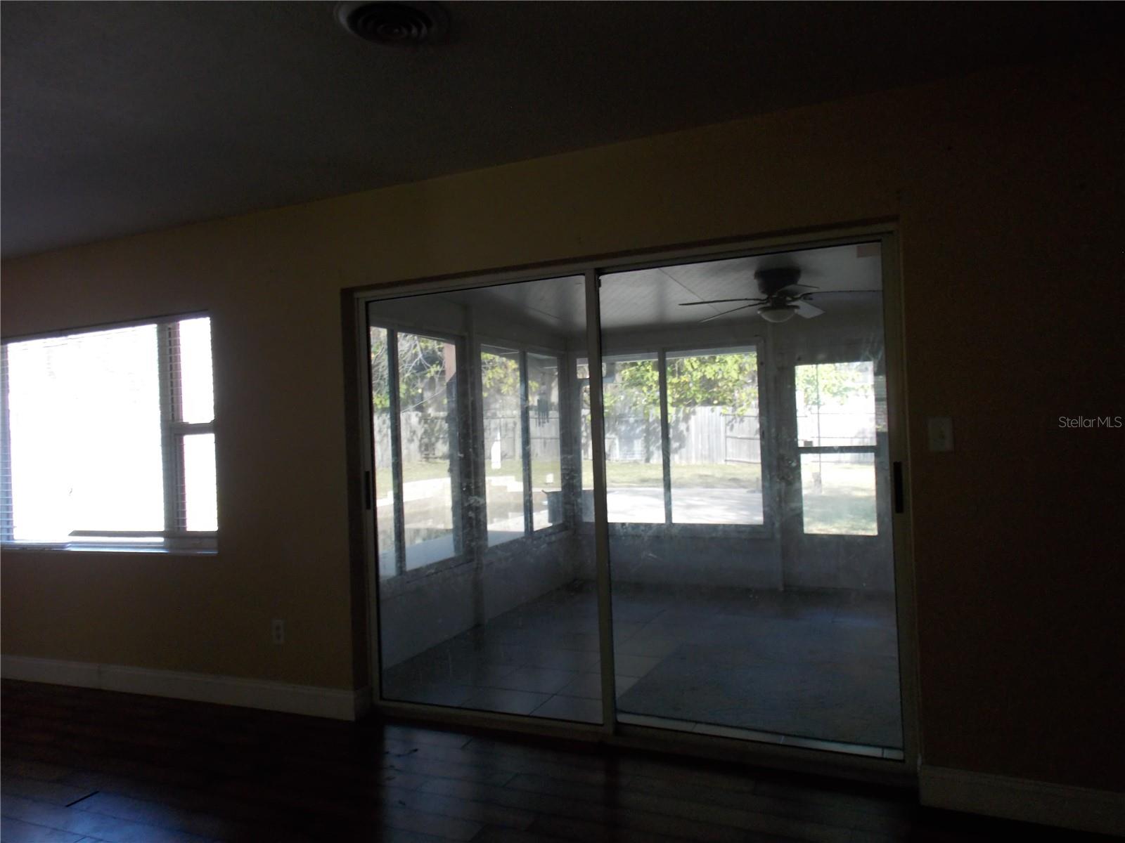 Image 9 of 19 For 1827 7th Avenue