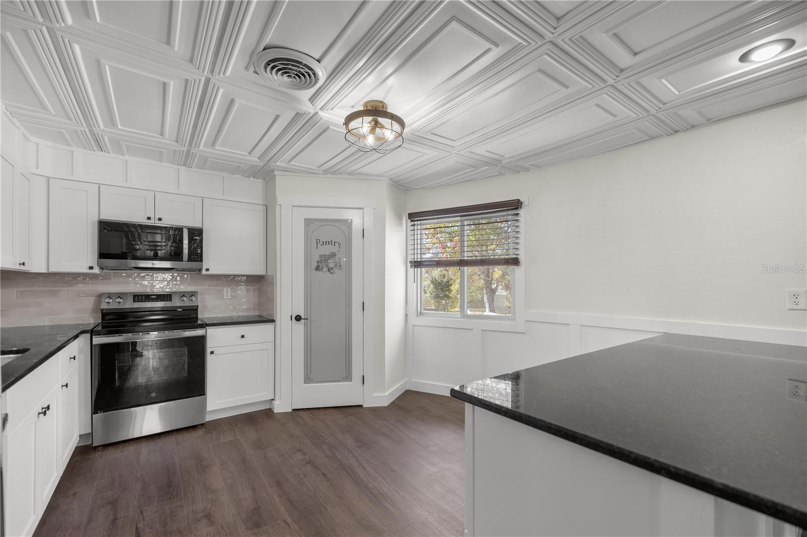 Image 4 of 53 For 6391 186th Terrace