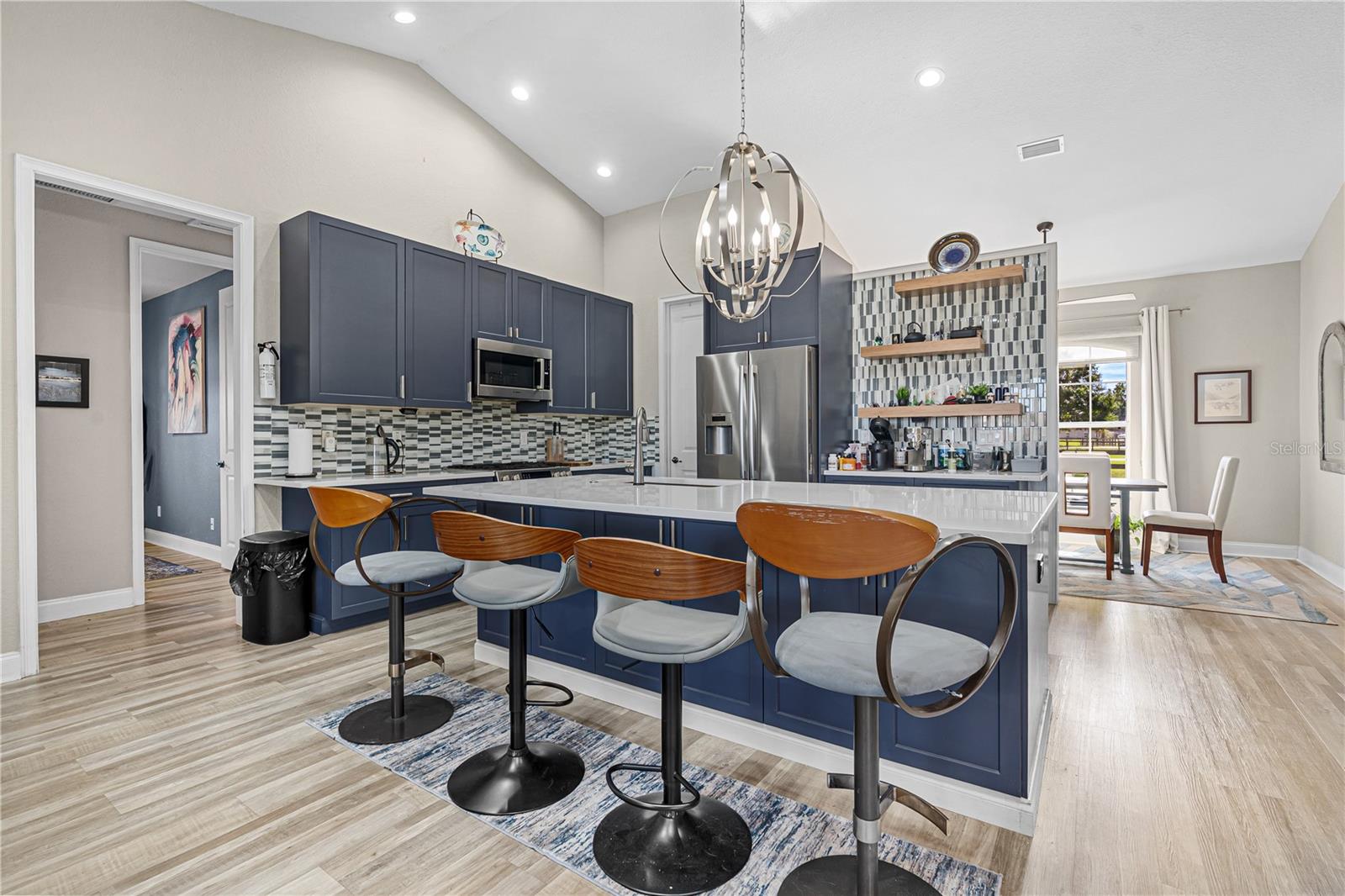 Listing photo id 11 for 16421 Highway 326