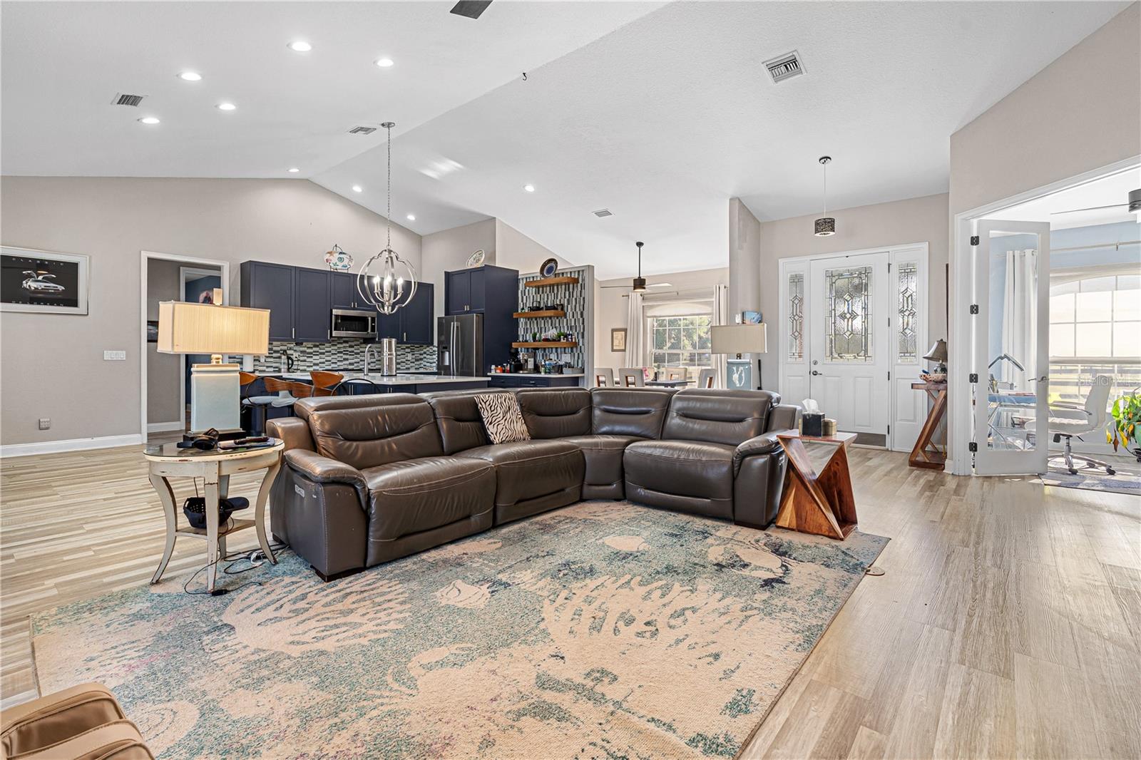 Listing photo id 6 for 16421 Highway 326