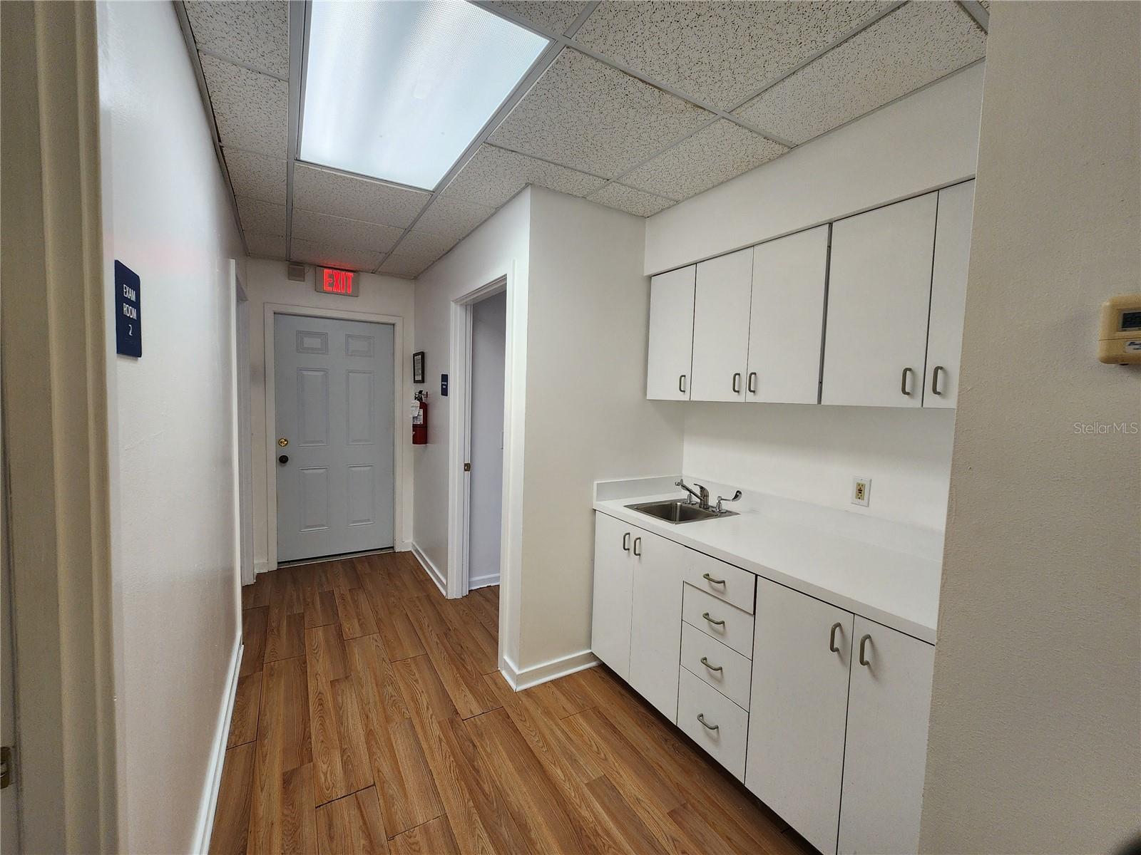 Image 12 of 22 For 150 17 Street 701