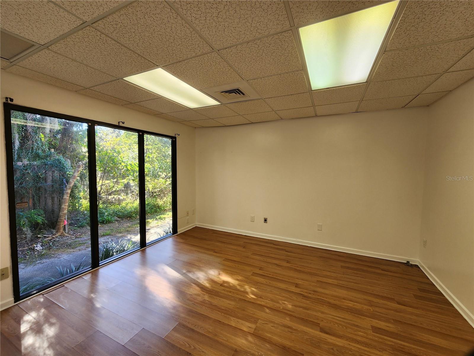 Image 16 of 22 For 150 17 Street 701