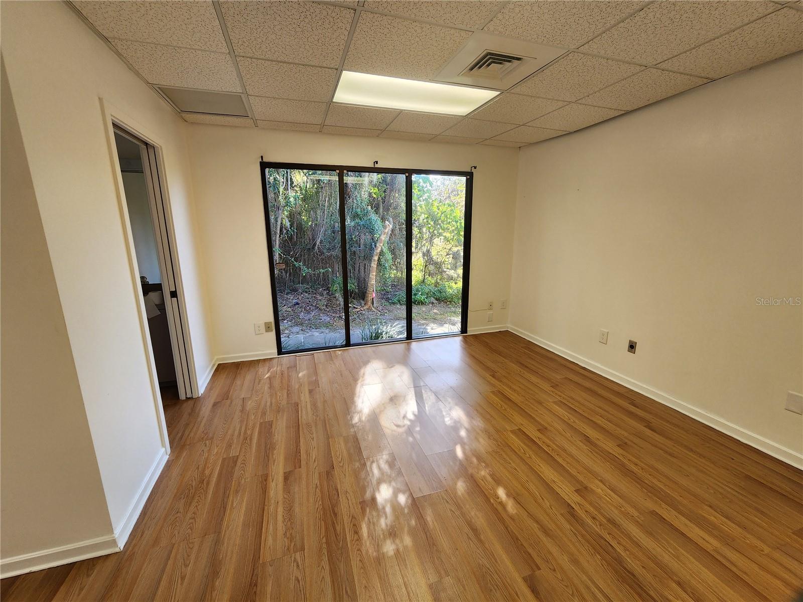 Image 17 of 22 For 150 17 Street 701