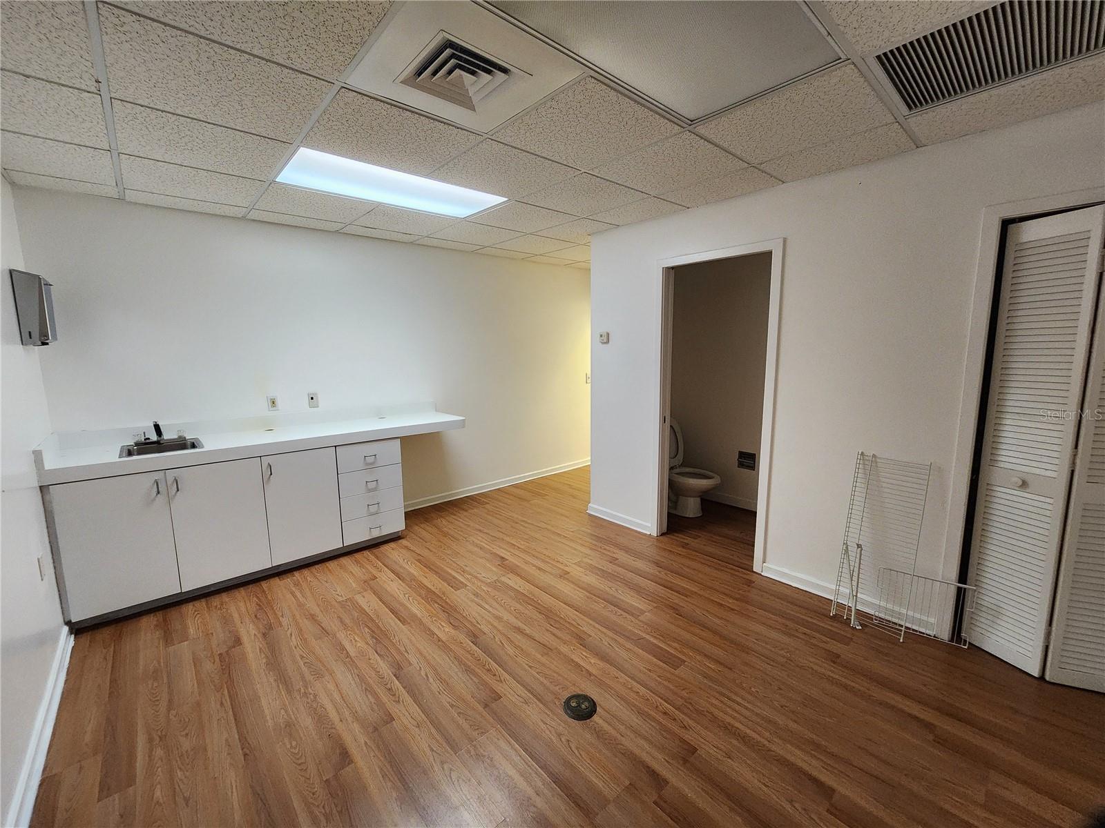 Image 20 of 22 For 150 17 Street 701