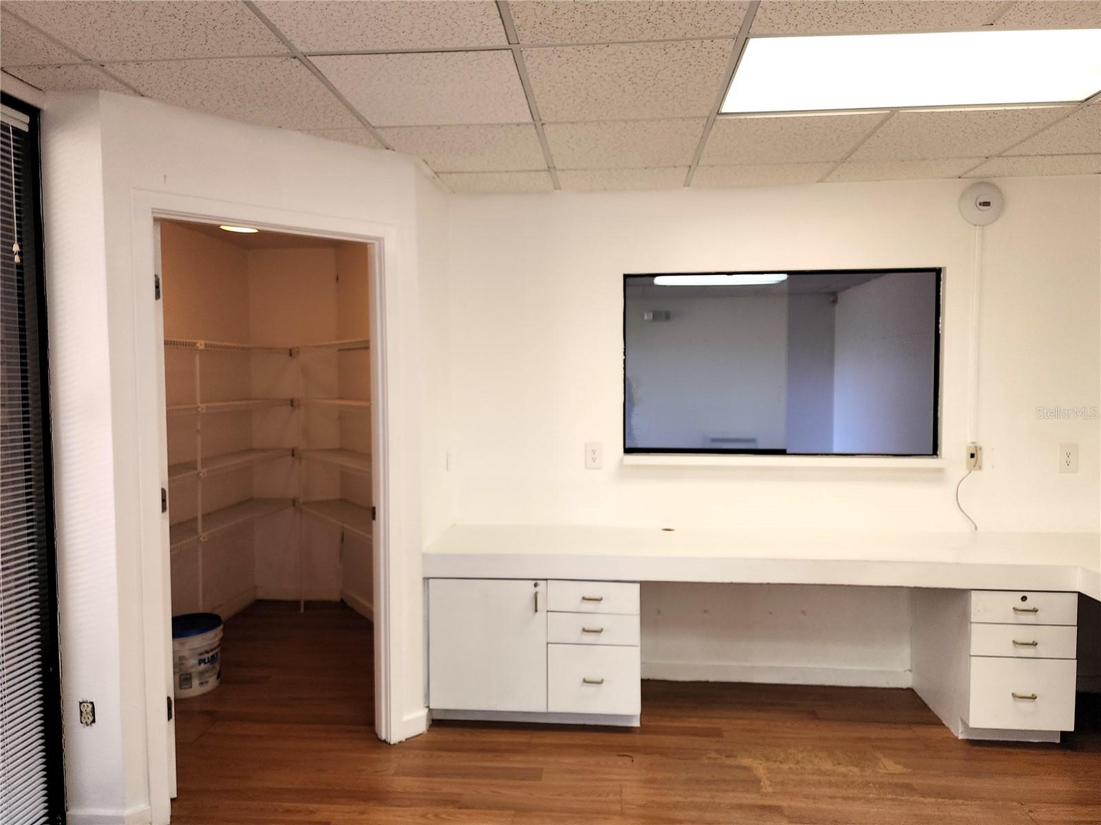 Image 7 of 22 For 150 17 Street 701