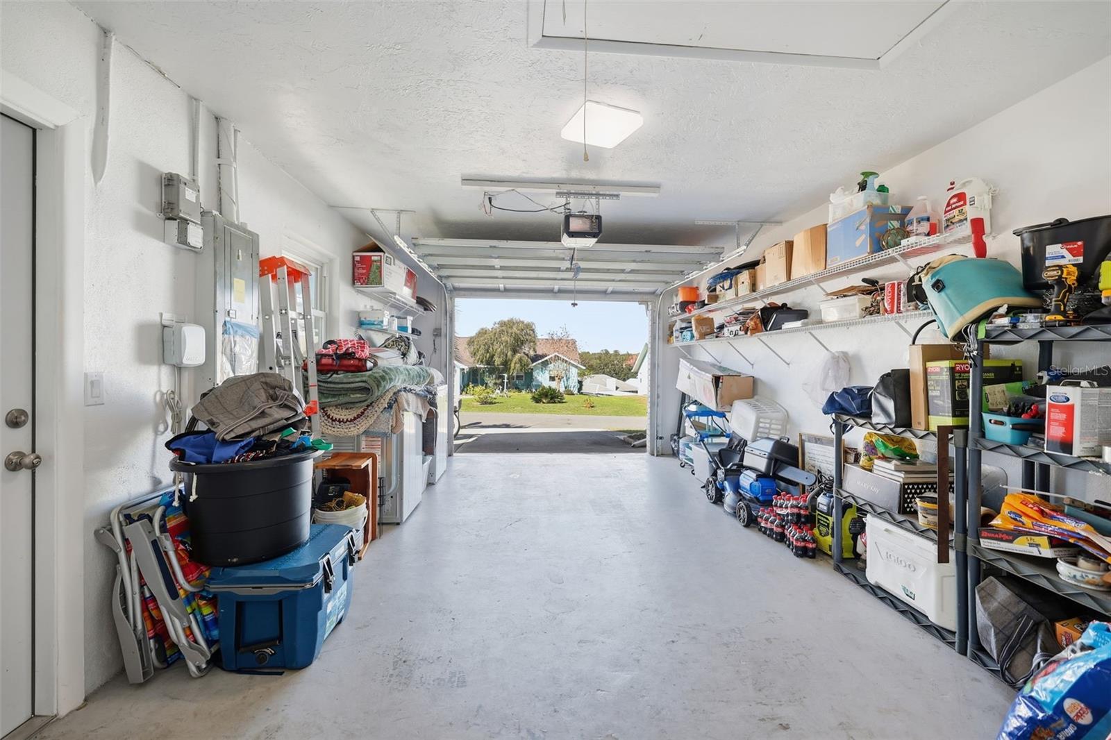 Listing photo id 20 for 3776 Honeylocust Drive