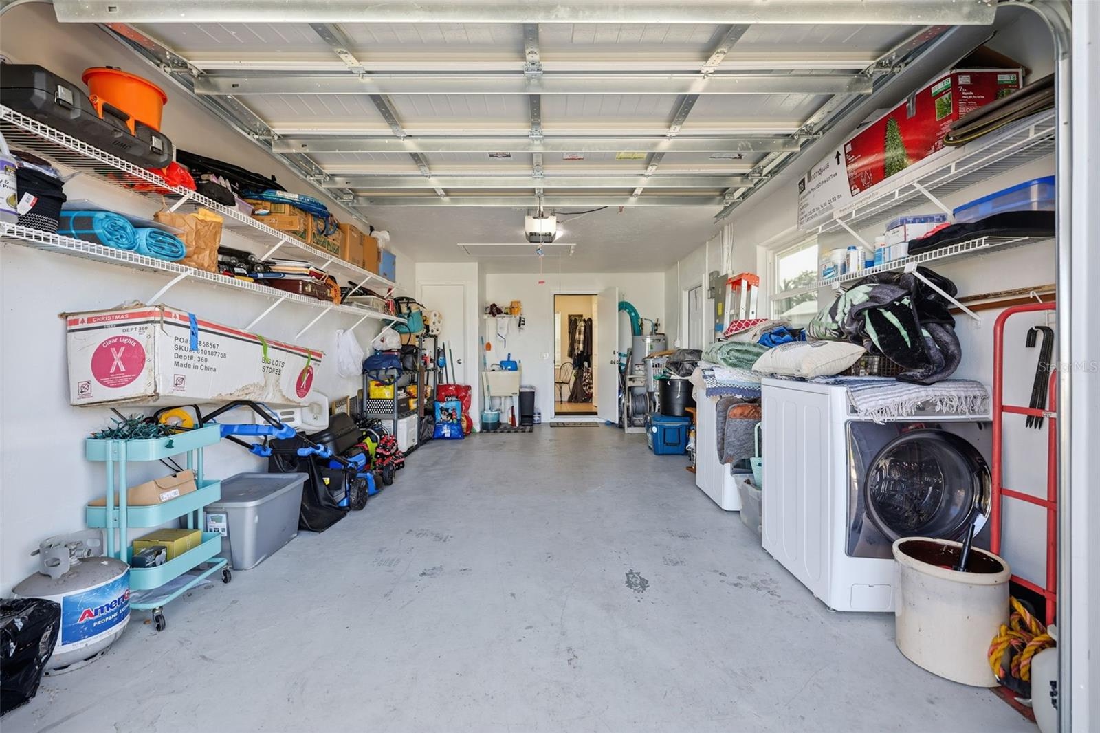 Listing photo id 21 for 3776 Honeylocust Drive