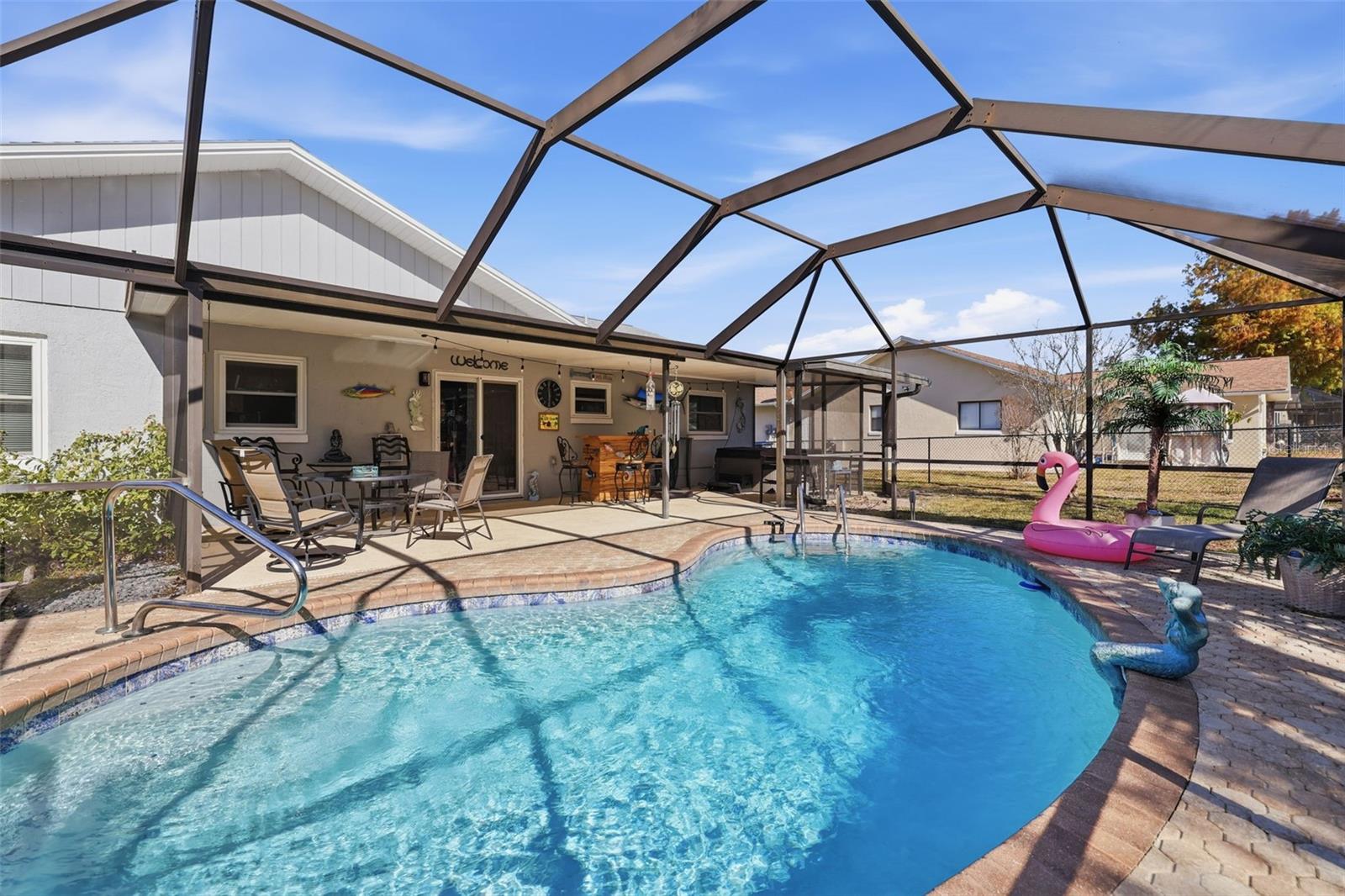 Listing photo id 24 for 3776 Honeylocust Drive