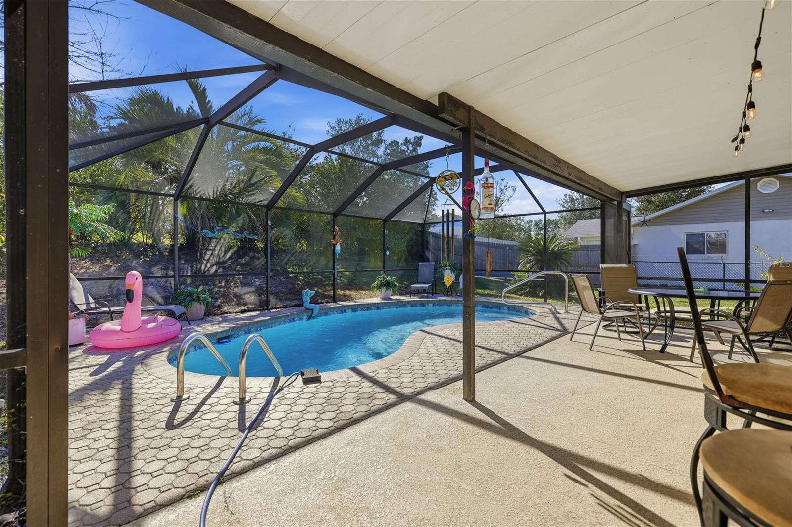 Listing photo id 26 for 3776 Honeylocust Drive