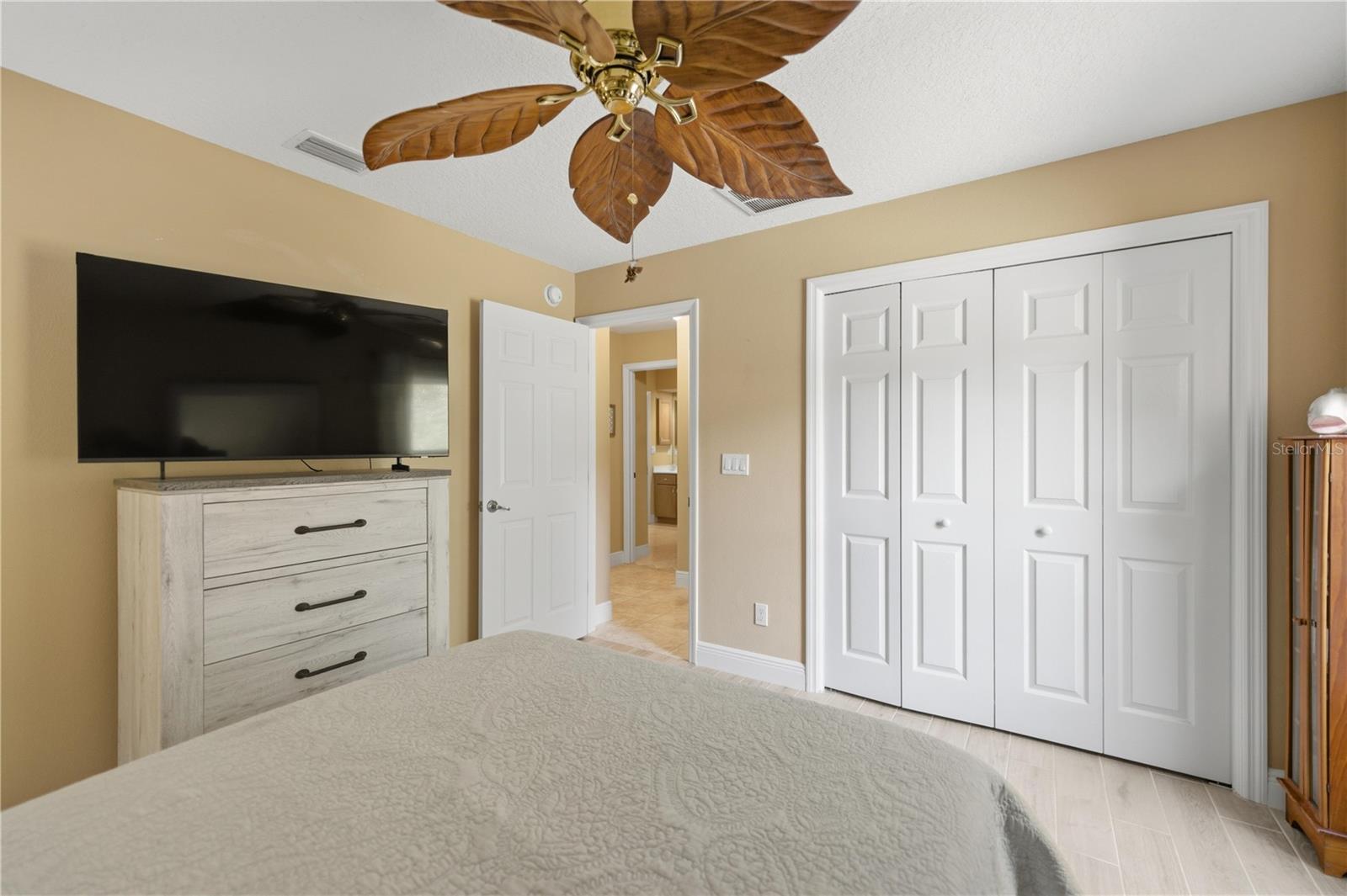 Image 24 of 36 For 7145 181st Avenue