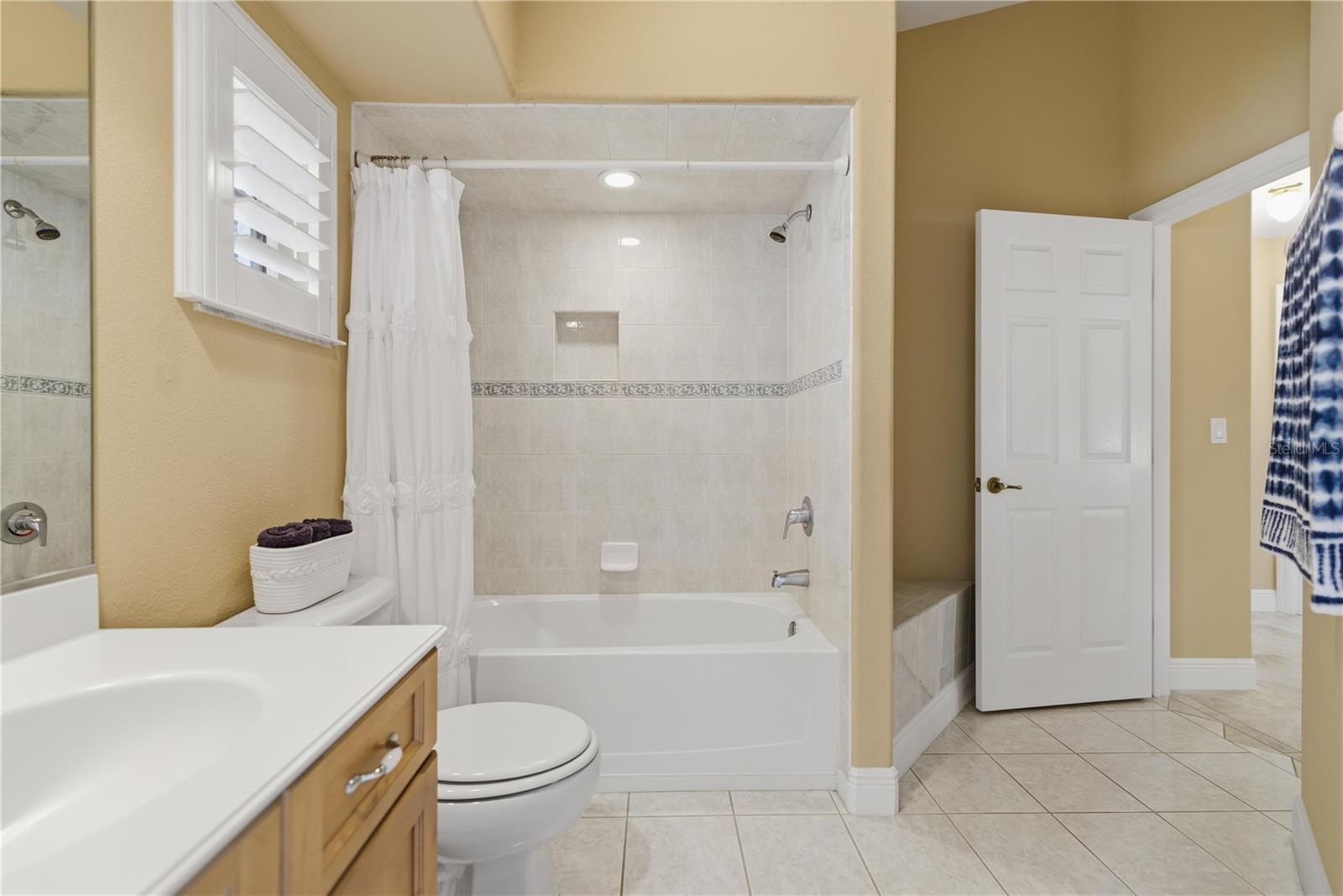 Image 27 of 36 For 7145 181st Avenue