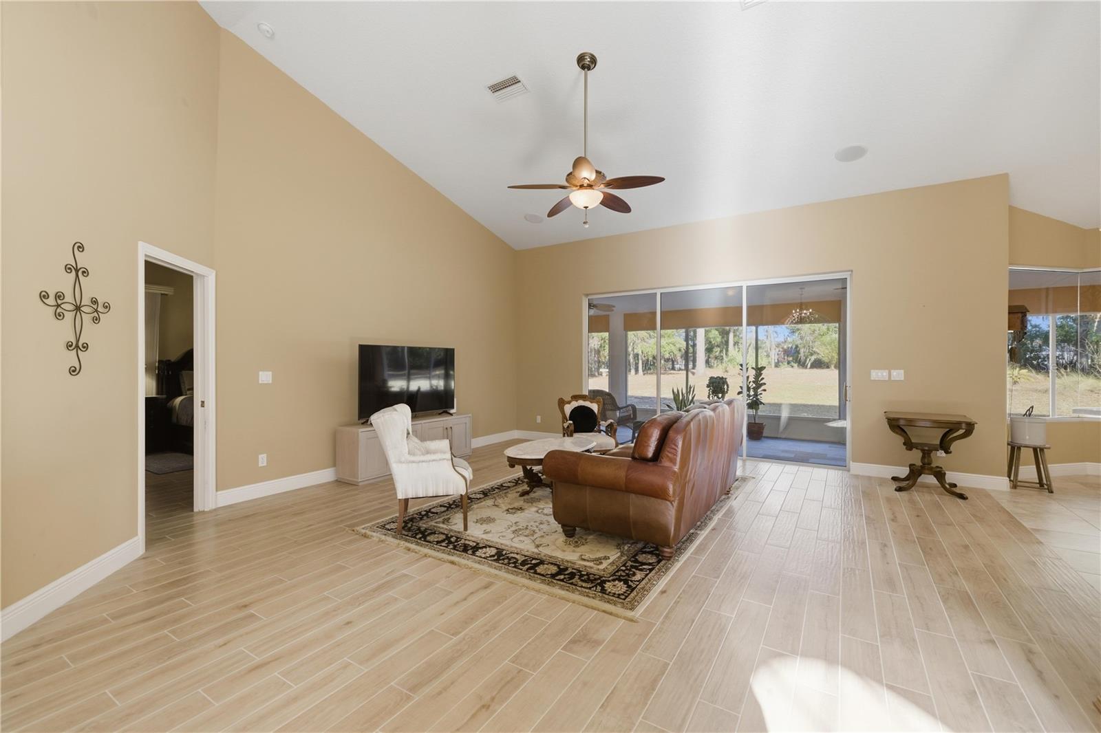 Image 7 of 36 For 7145 181st Avenue