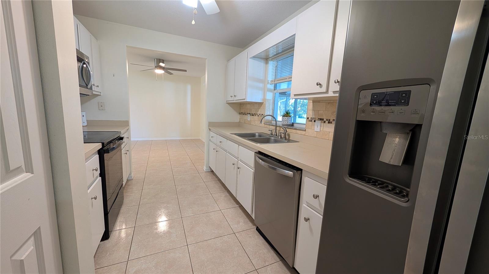 Image 10 of 28 For 26 Hemlock Terrace Drive