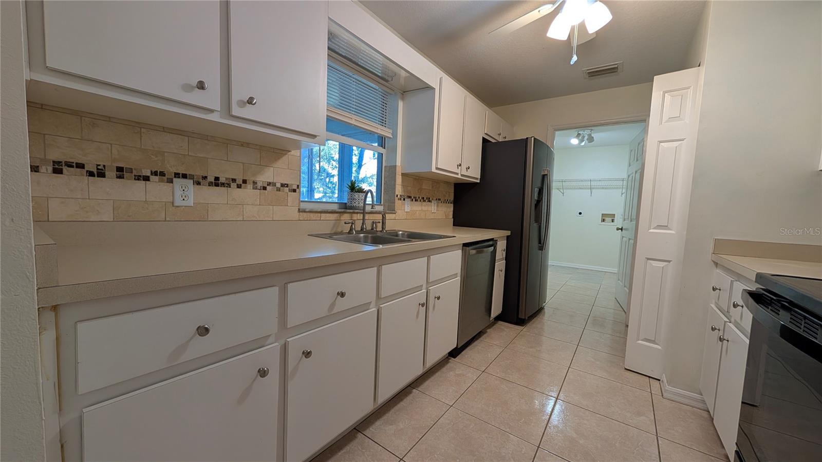 Image 14 of 28 For 26 Hemlock Terrace Drive