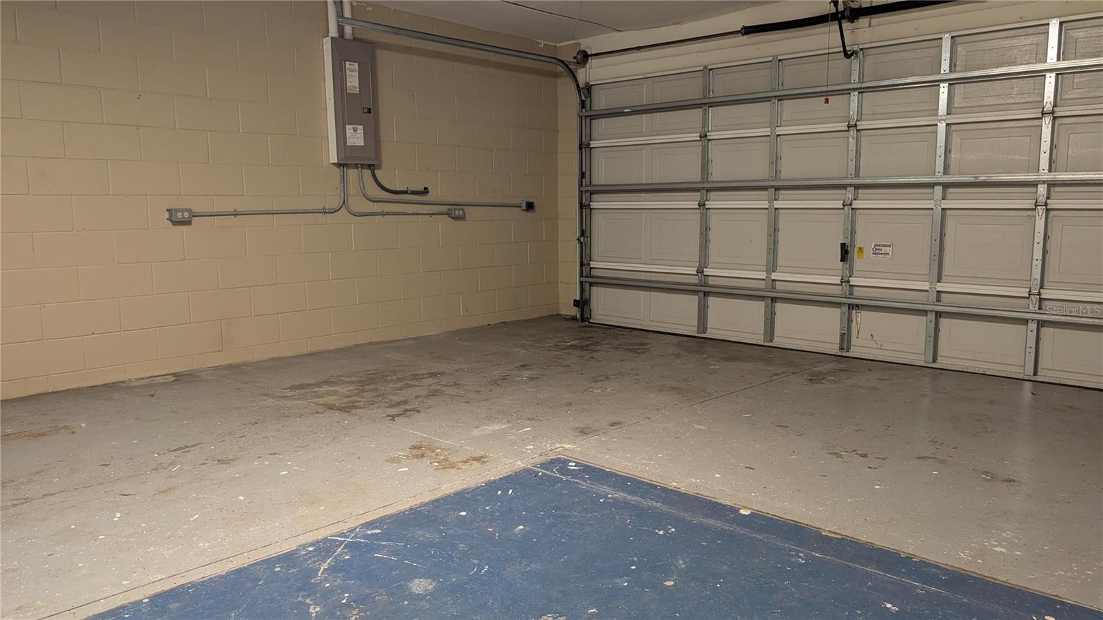 Image 22 of 28 For 26 Hemlock Terrace Drive