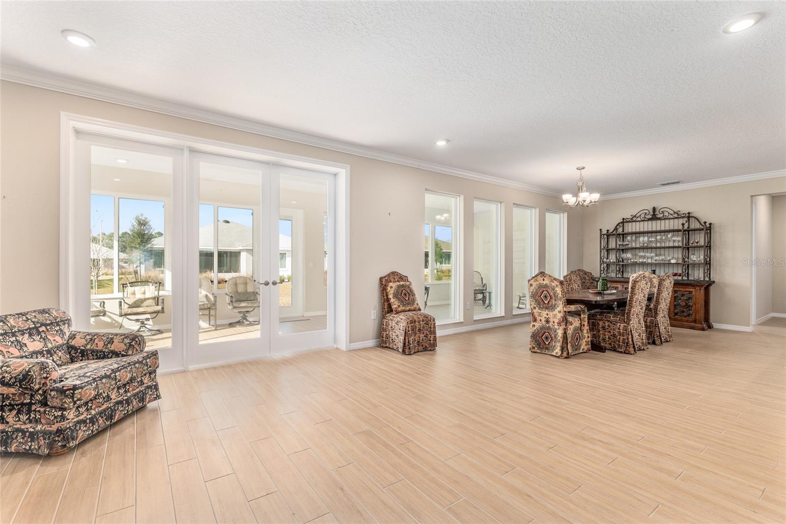 Image 17 of 69 For 10621 98th Lane