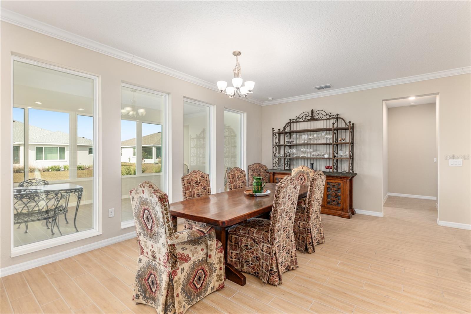 Image 18 of 69 For 10621 98th Lane