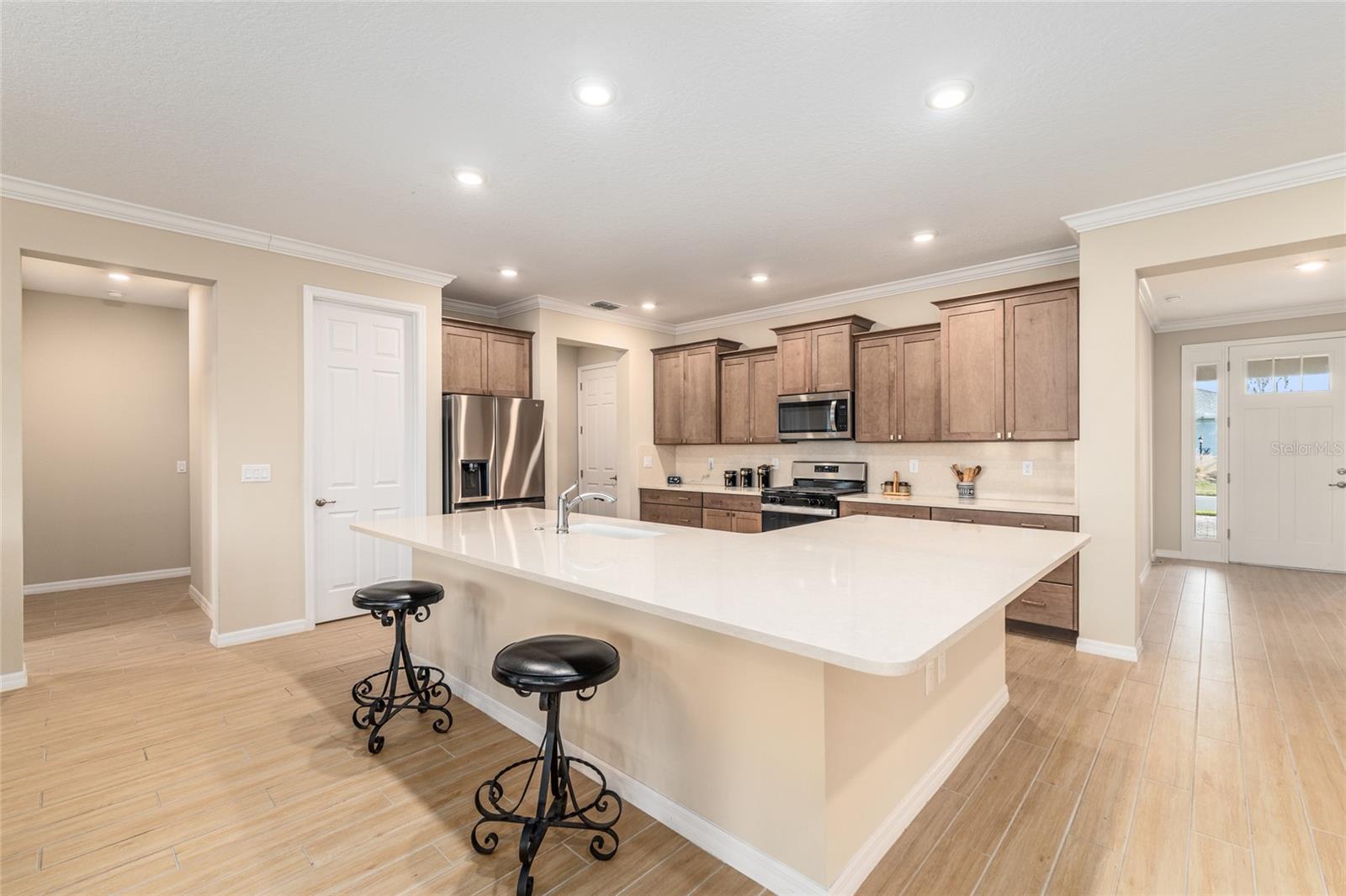 Image 21 of 69 For 10621 98th Lane