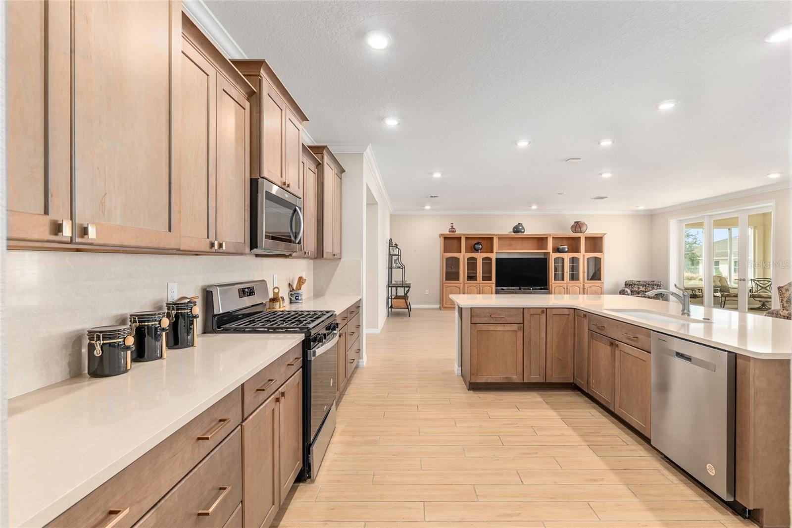 Image 24 of 69 For 10621 98th Lane