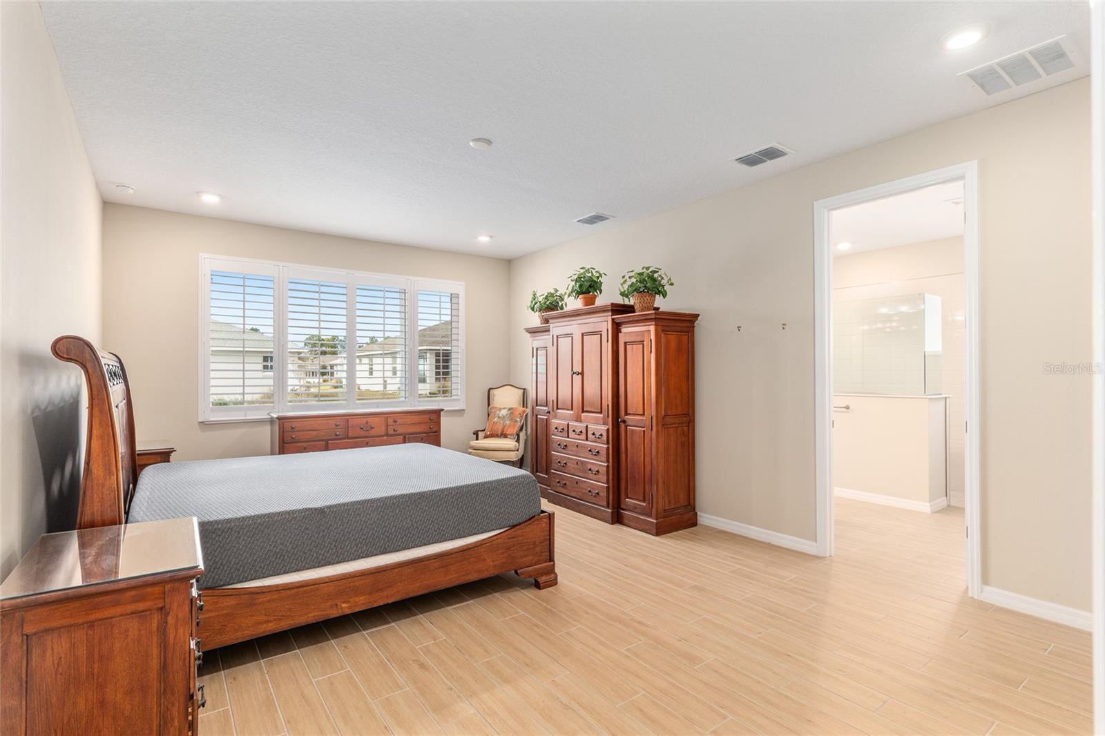 Image 31 of 69 For 10621 98th Lane