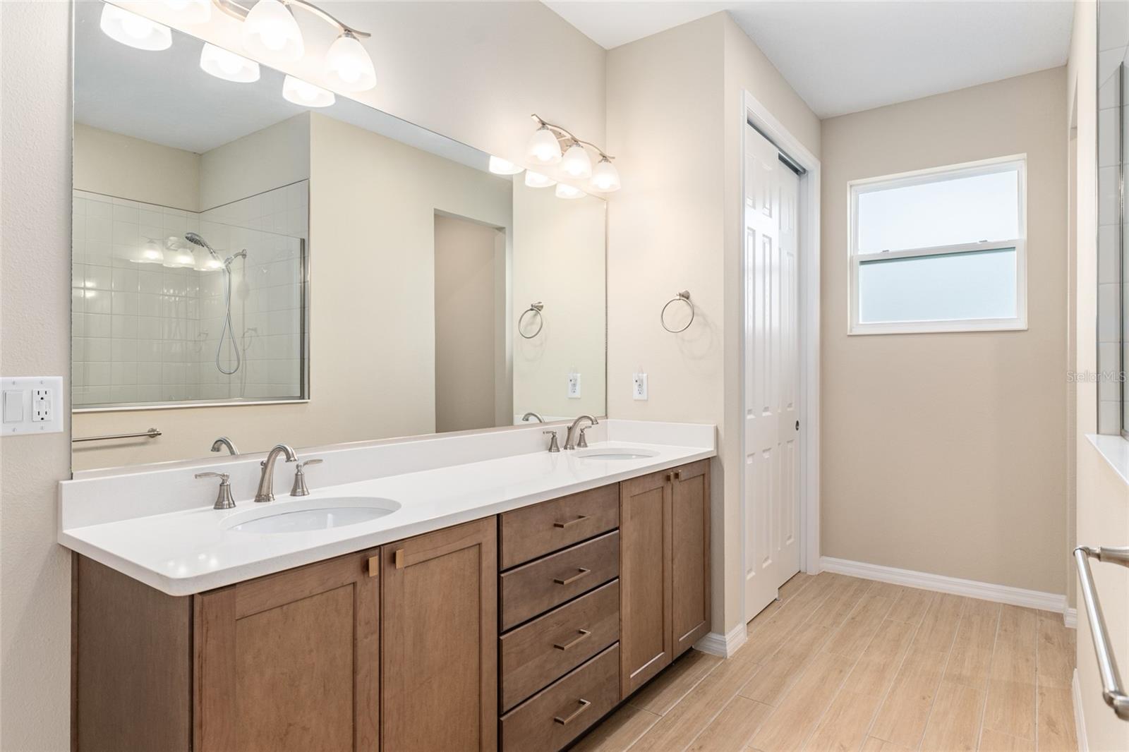 Image 35 of 69 For 10621 98th Lane